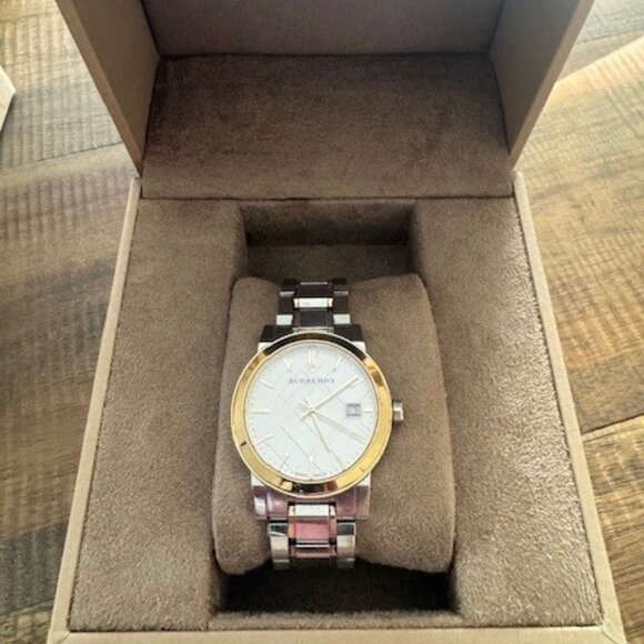 Burberry 34mm 2 tone Stainless The City Watch Bu9115 Swiss Made - Picture 1 of 9